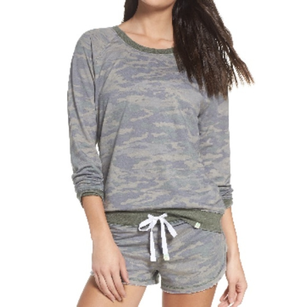 Honeydew Intimates Burnout Lounge Sweatshirt in Khaki Camo Size Medium